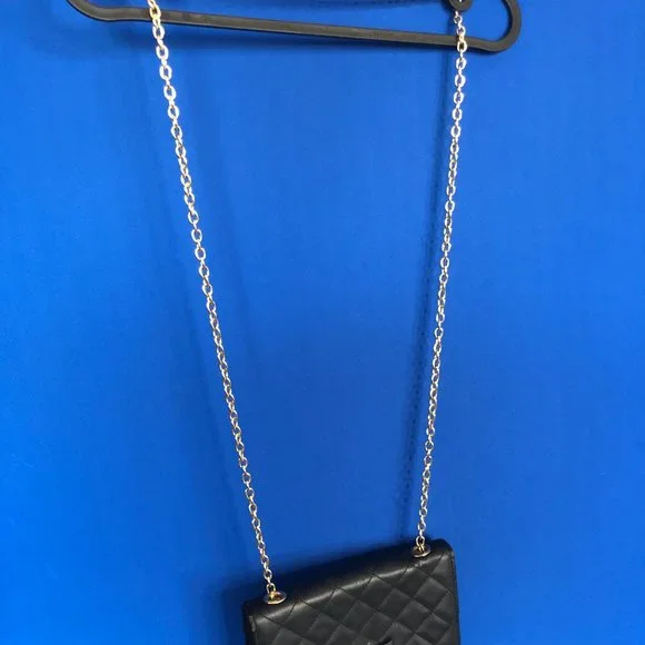 Forever 21 Cute Lace Vinyl Crossbody Bag in Black - Picture 5 of 6